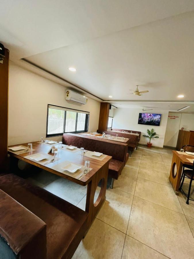 Hotel Holiday Pride Αουρανγκαμπάντ Εξωτερικό φωτογραφία